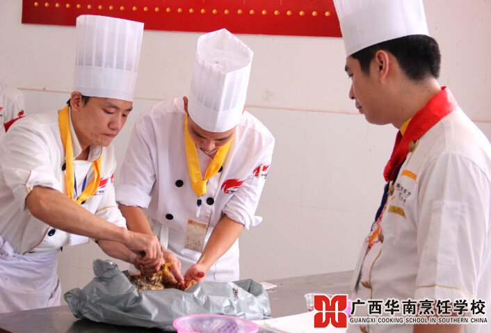 �����������ѧУ