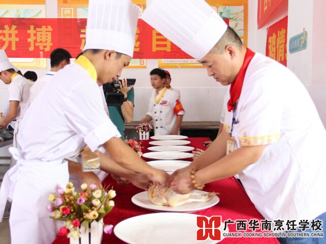 �����������ѧУ