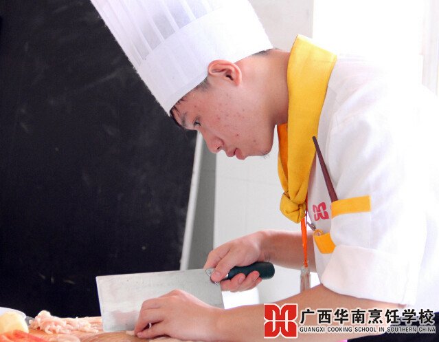 �����������ѧУ